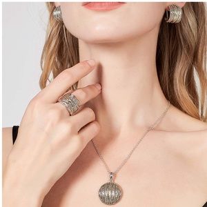 Two Tone Silver Gold Statement Jewelry Set